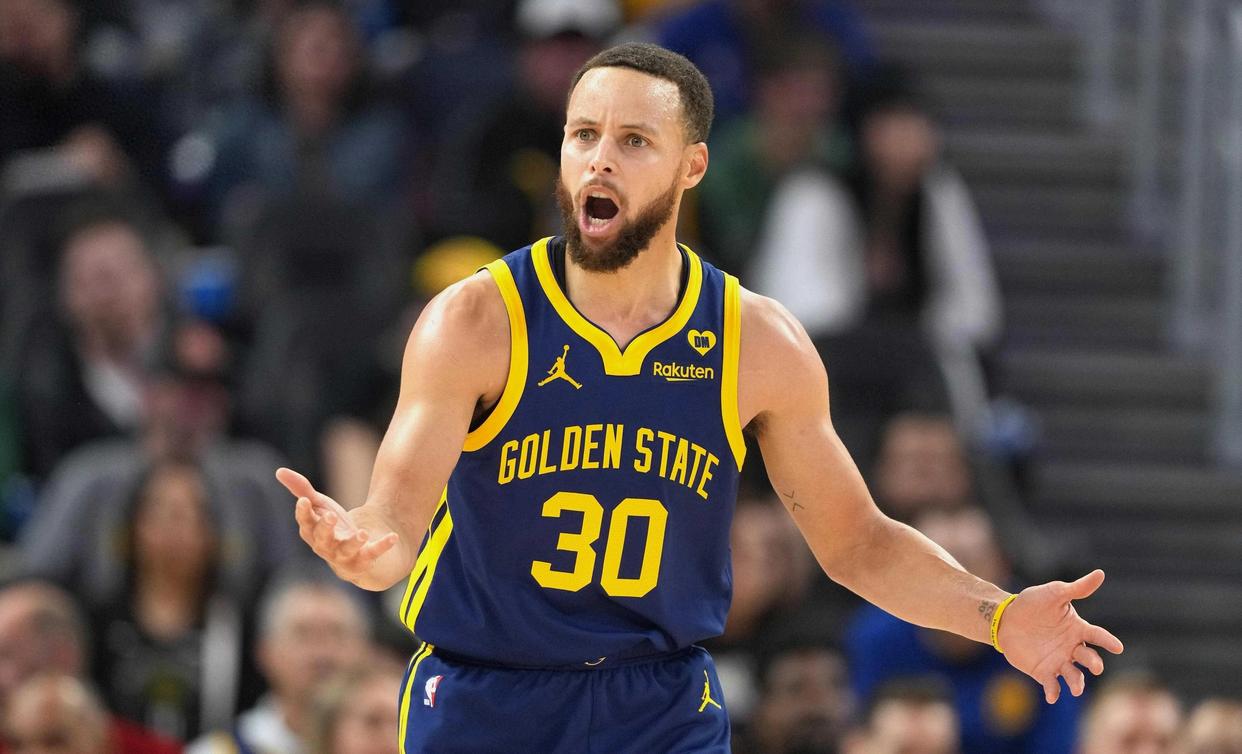 关于库里连续十五场比赛得分超过大比分获胜，瑞士队不断突破！观众掌声雷动的信息