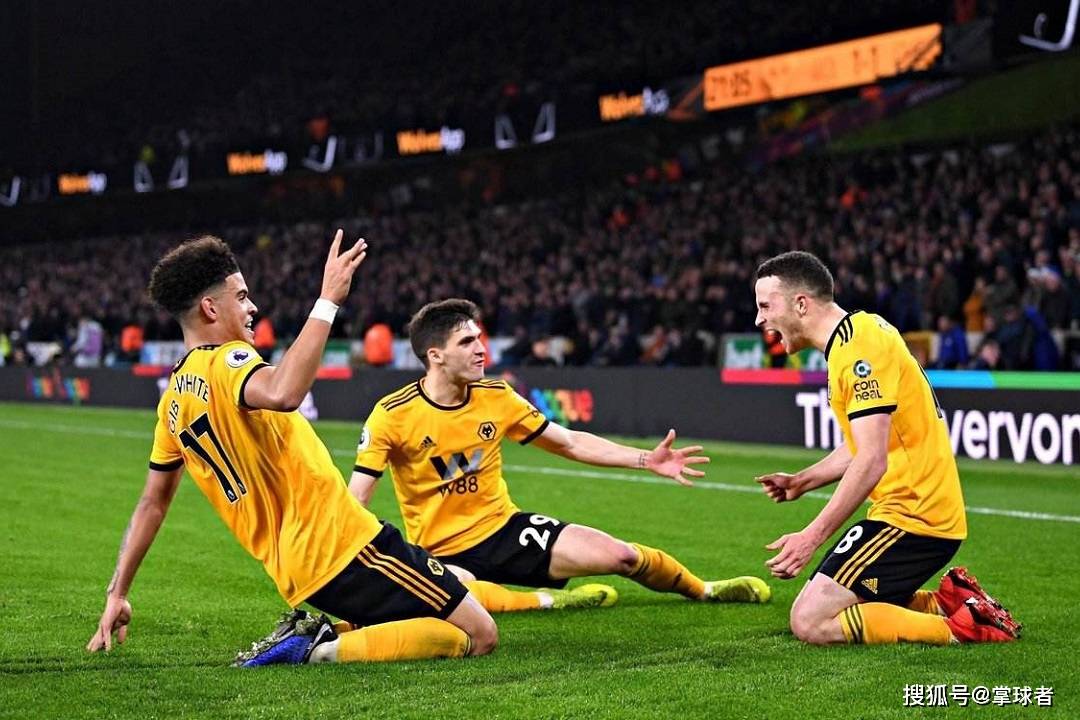 包含关键时刻纽卡斯尔备战英超；迎来里程碑细节曝光；更衣室稳定；更衣室氛围转暖的词条